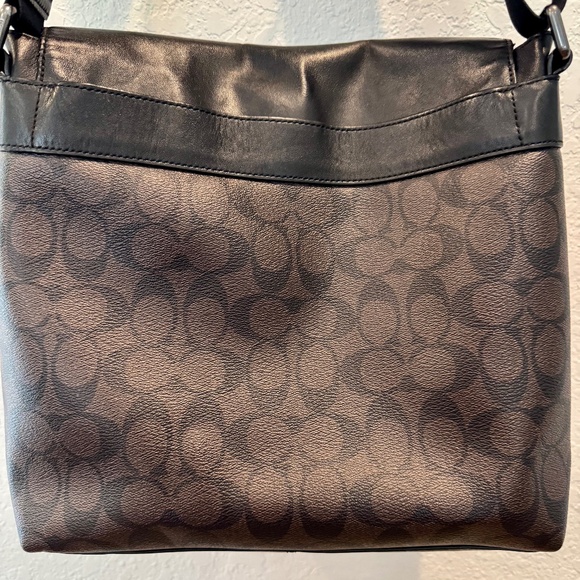 Coach Charles Messenger Bag F28575 Signature Canvas - Picture 8 of 16